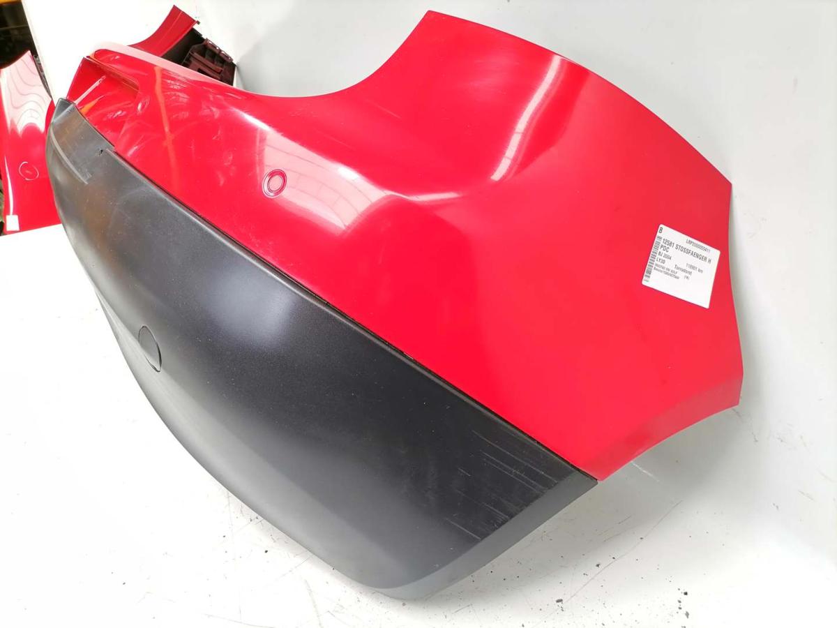 VW Golf V original Stoßstange Stoßfänger hinten LY3D Tornadorot BJ04
